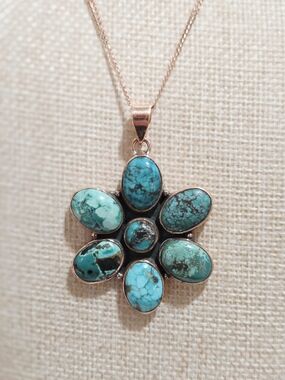 Turquoise Flower Pendant Necklace - Rose Gold Setting